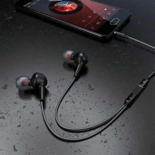Проводные наушники HOCO M78 El Placer Universal с микрофоном (чёрные)